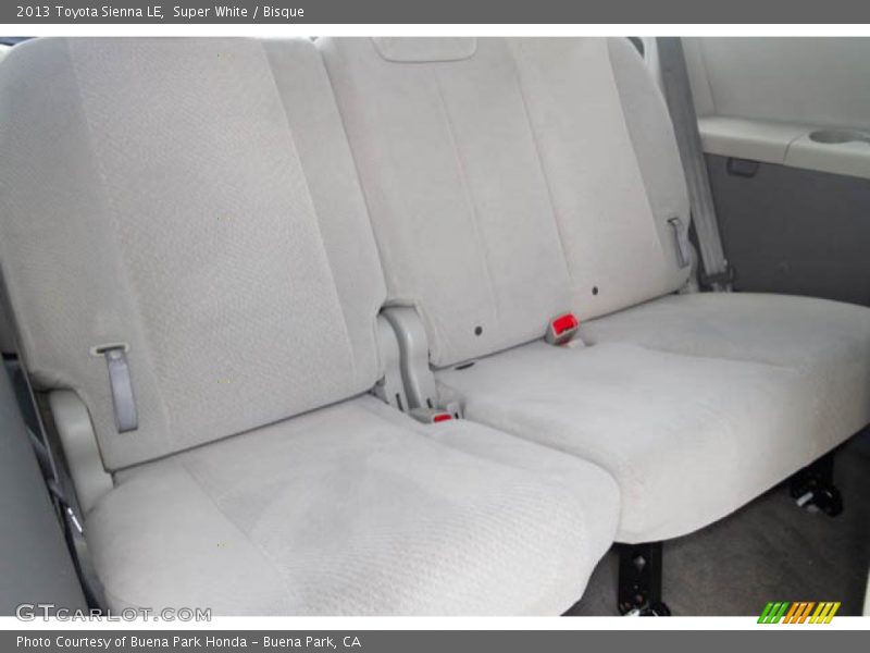 Super White / Bisque 2013 Toyota Sienna LE