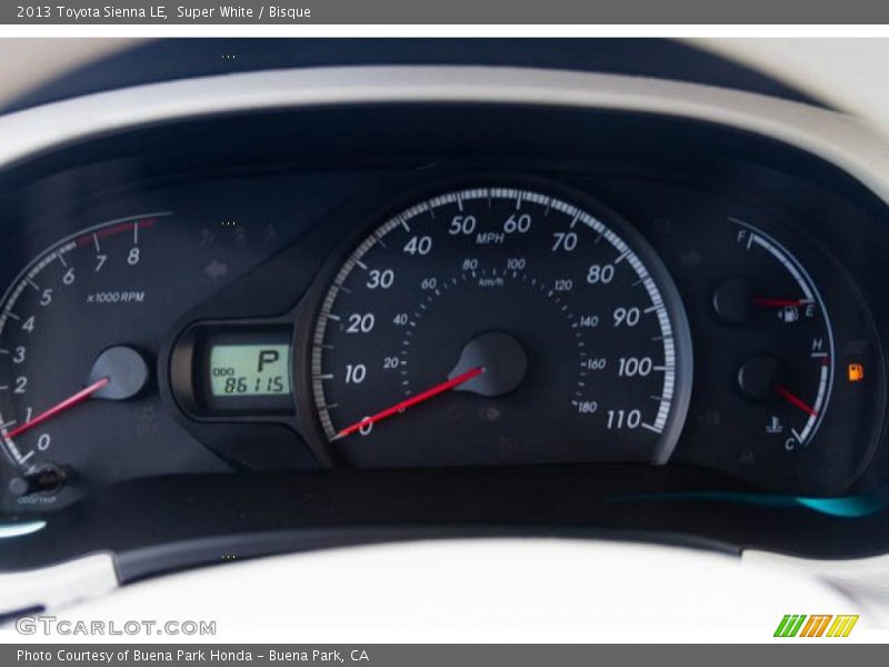 Super White / Bisque 2013 Toyota Sienna LE