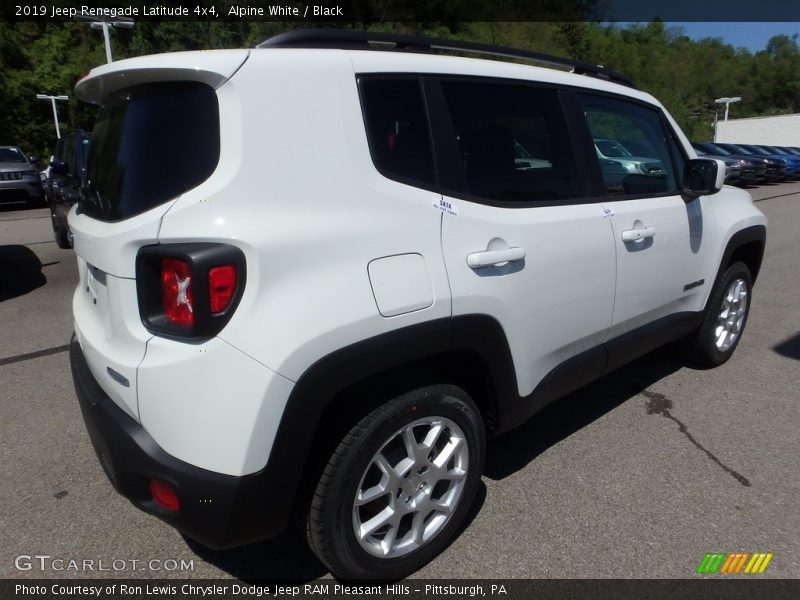Alpine White / Black 2019 Jeep Renegade Latitude 4x4