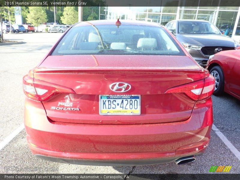 Venetian Red / Gray 2016 Hyundai Sonata SE