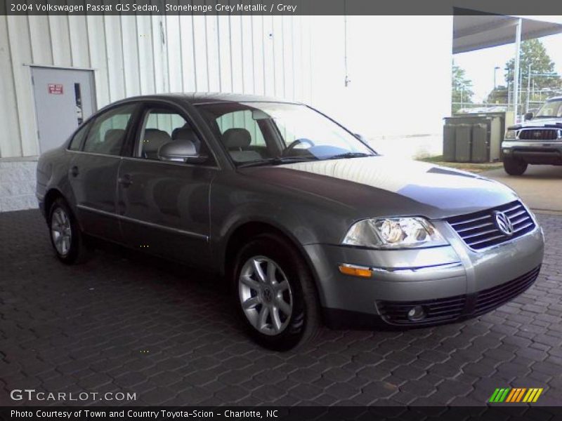 Stonehenge Grey Metallic / Grey 2004 Volkswagen Passat GLS Sedan