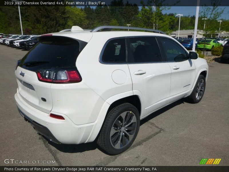 Pearl White / Black/Tan 2019 Jeep Cherokee Overland 4x4