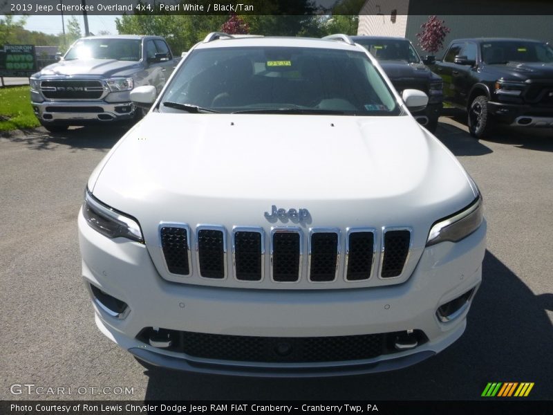 Pearl White / Black/Tan 2019 Jeep Cherokee Overland 4x4