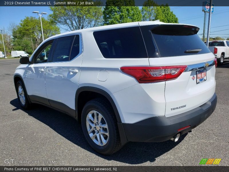 Summit White / Jet Black 2019 Chevrolet Traverse LS