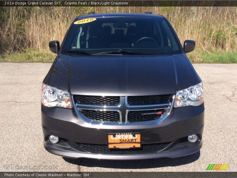 Granite Pearl / Black/Light Graystone 2019 Dodge Grand Caravan SXT