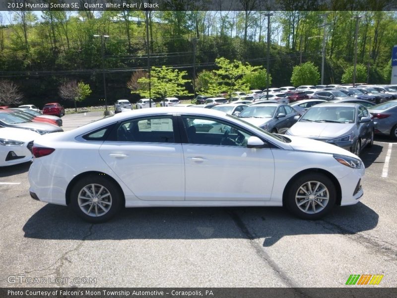 Quartz White Pearl / Black 2019 Hyundai Sonata SE