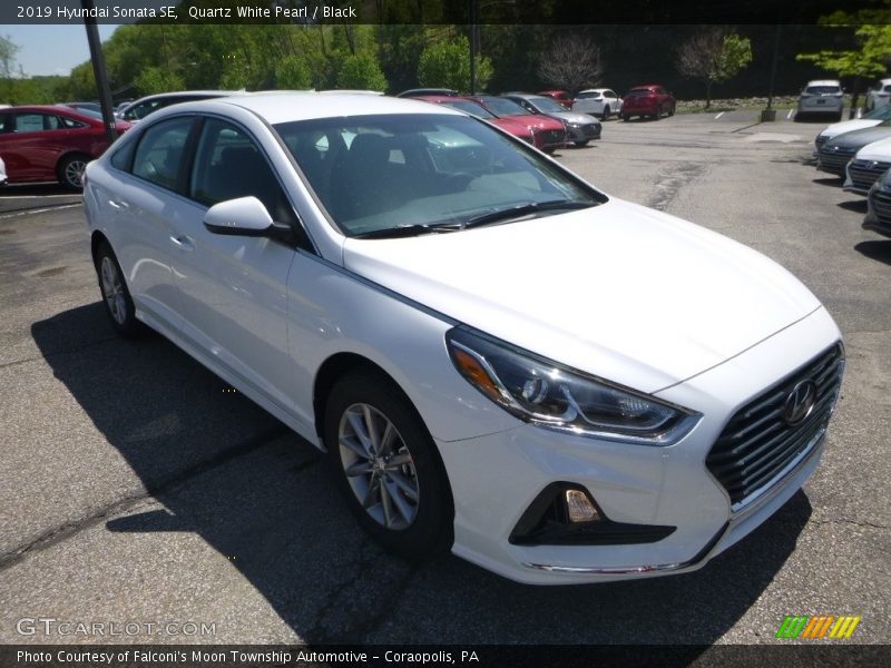 Quartz White Pearl / Black 2019 Hyundai Sonata SE