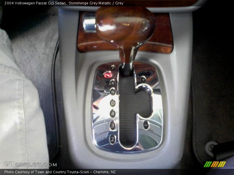 Stonehenge Grey Metallic / Grey 2004 Volkswagen Passat GLS Sedan