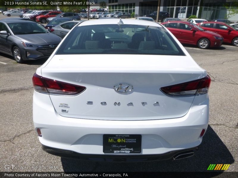 Quartz White Pearl / Black 2019 Hyundai Sonata SE