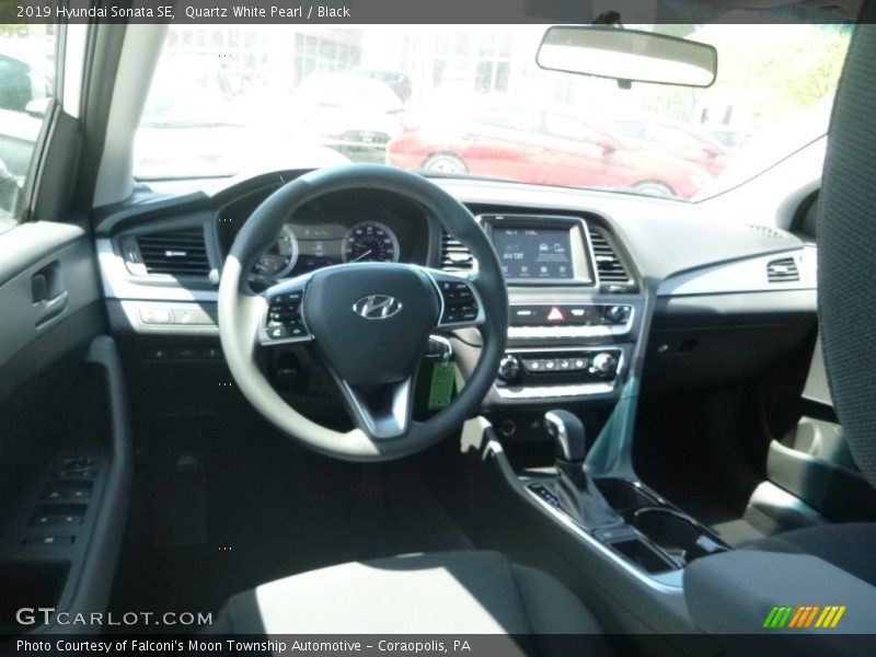 Quartz White Pearl / Black 2019 Hyundai Sonata SE