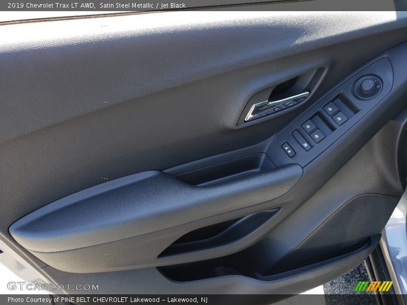Satin Steel Metallic / Jet Black 2019 Chevrolet Trax LT AWD