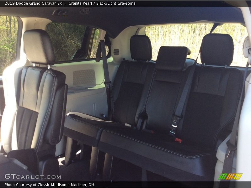 Granite Pearl / Black/Light Graystone 2019 Dodge Grand Caravan SXT