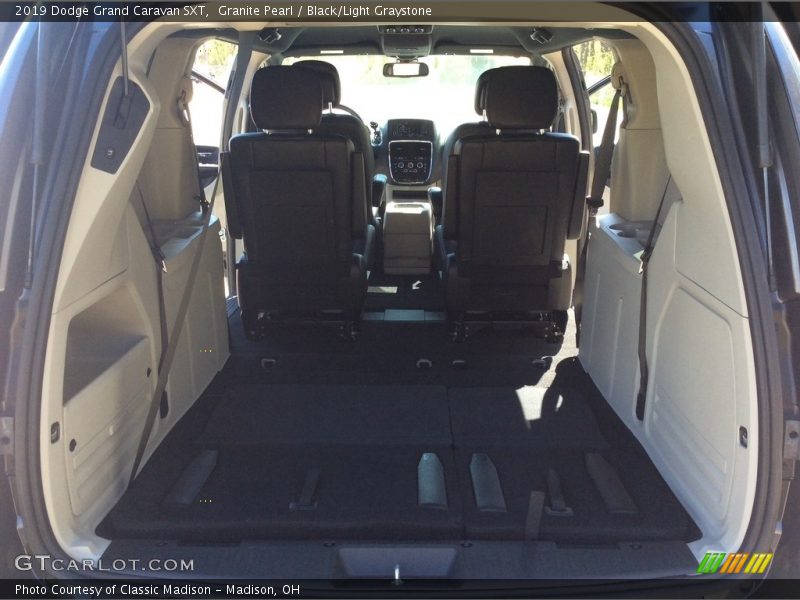 Granite Pearl / Black/Light Graystone 2019 Dodge Grand Caravan SXT