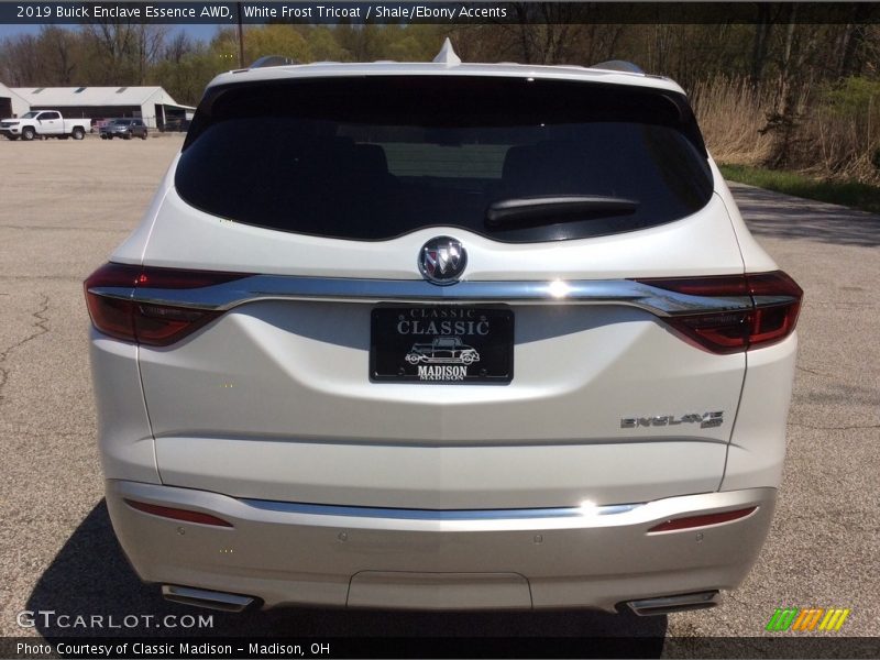 White Frost Tricoat / Shale/Ebony Accents 2019 Buick Enclave Essence AWD