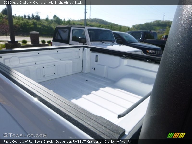Bright White / Black 2020 Jeep Gladiator Overland 4x4