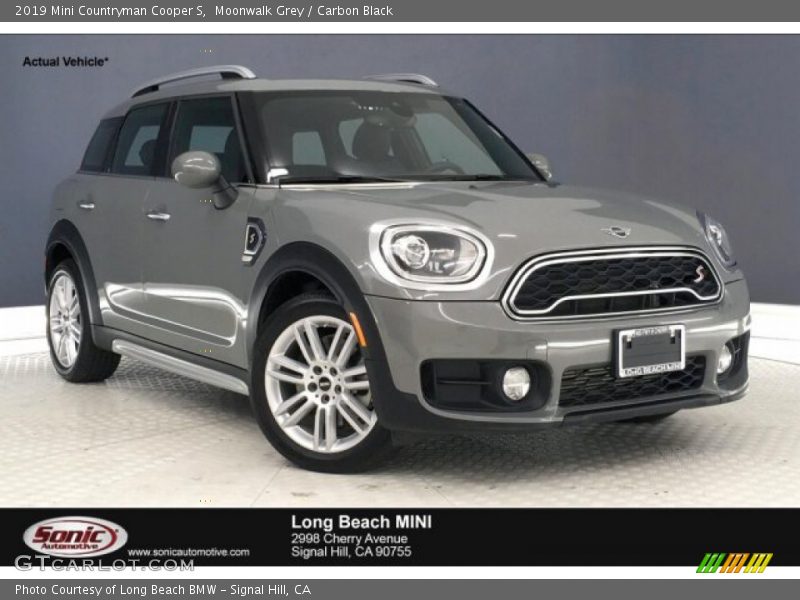 Moonwalk Grey / Carbon Black 2019 Mini Countryman Cooper S