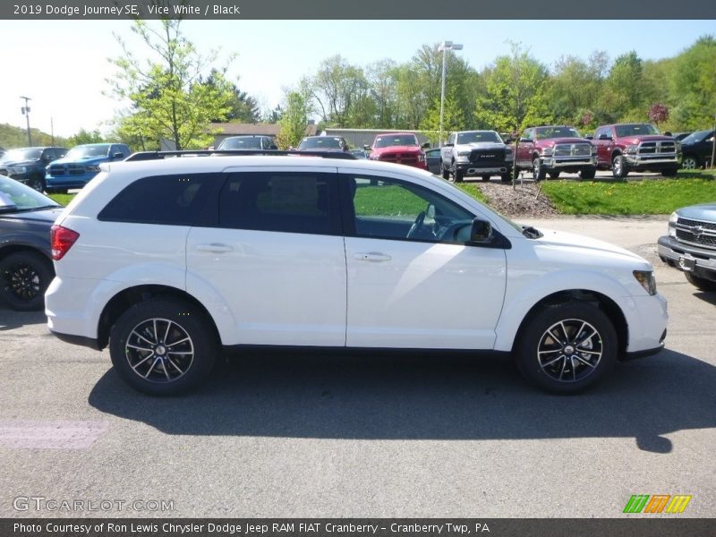 Vice White / Black 2019 Dodge Journey SE