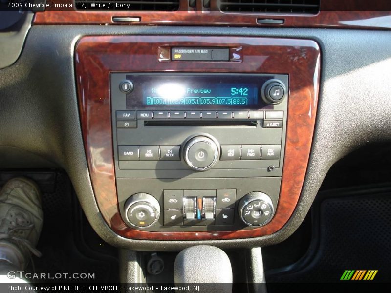 White / Ebony 2009 Chevrolet Impala LTZ