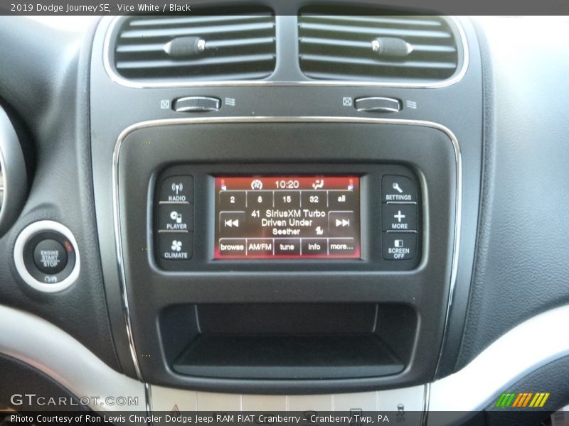 Vice White / Black 2019 Dodge Journey SE