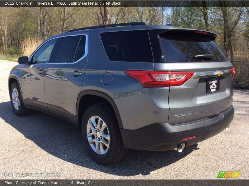 Satin Steel Metallic / Jet Black 2019 Chevrolet Traverse LT AWD