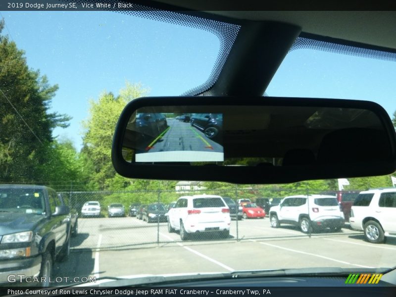 Vice White / Black 2019 Dodge Journey SE