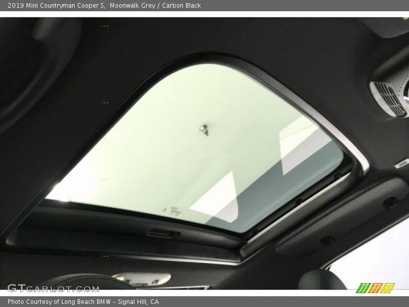 Moonwalk Grey / Carbon Black 2019 Mini Countryman Cooper S