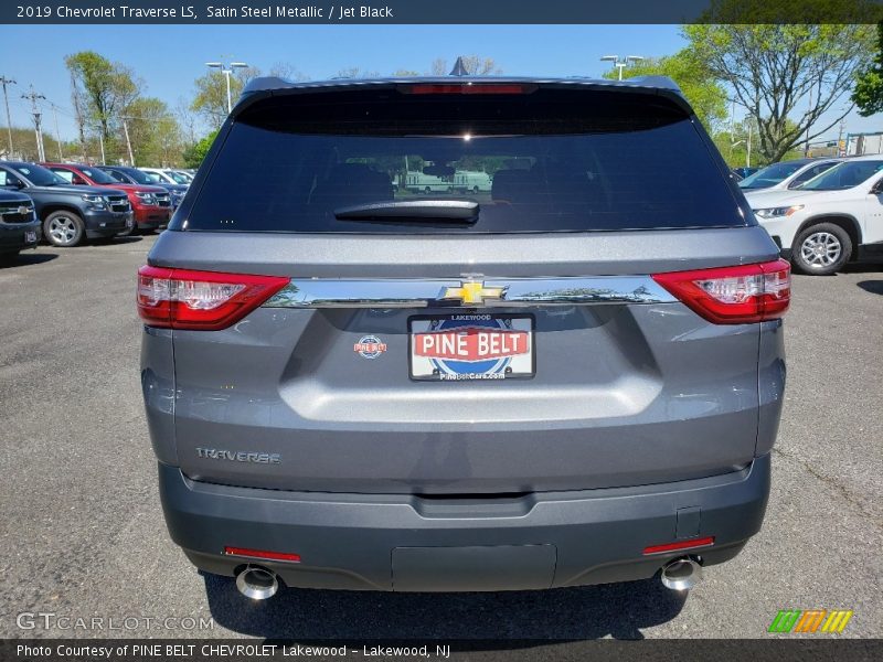 Satin Steel Metallic / Jet Black 2019 Chevrolet Traverse LS