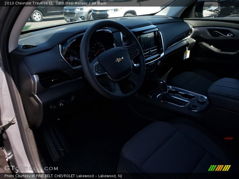Satin Steel Metallic / Jet Black 2019 Chevrolet Traverse LS