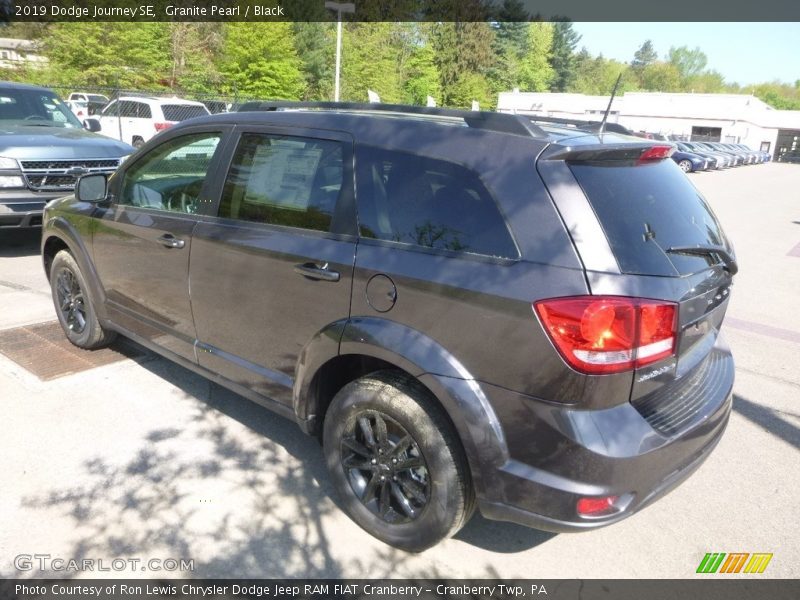Granite Pearl / Black 2019 Dodge Journey SE