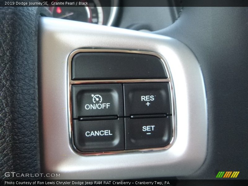 Granite Pearl / Black 2019 Dodge Journey SE