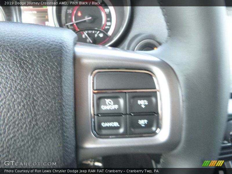 Pitch Black / Black 2019 Dodge Journey Crossroad AWD