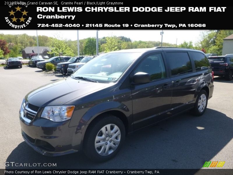 Granite Pearl / Black/Light Graystone 2019 Dodge Grand Caravan SE