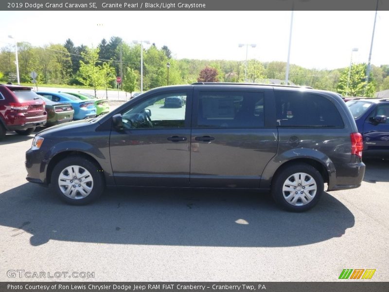 Granite Pearl / Black/Light Graystone 2019 Dodge Grand Caravan SE