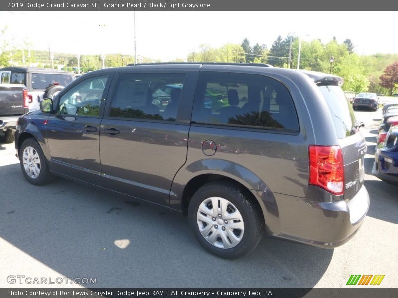 Granite Pearl / Black/Light Graystone 2019 Dodge Grand Caravan SE