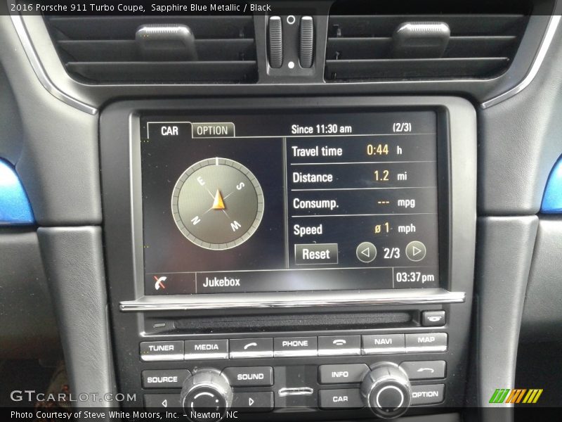 Controls of 2016 911 Turbo Coupe