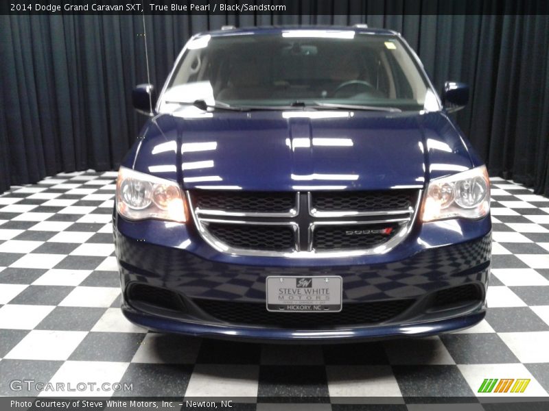 True Blue Pearl / Black/Sandstorm 2014 Dodge Grand Caravan SXT