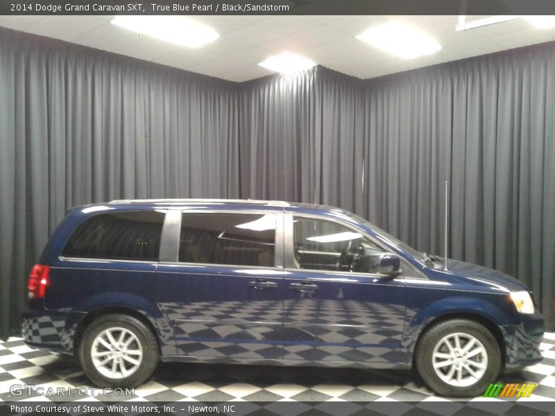 True Blue Pearl / Black/Sandstorm 2014 Dodge Grand Caravan SXT