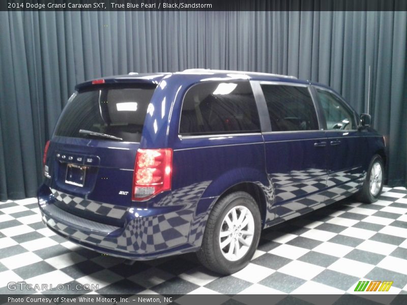 True Blue Pearl / Black/Sandstorm 2014 Dodge Grand Caravan SXT