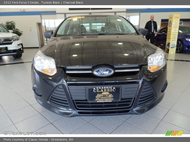 Tuxedo Black / Charcoal Black 2013 Ford Focus S Sedan