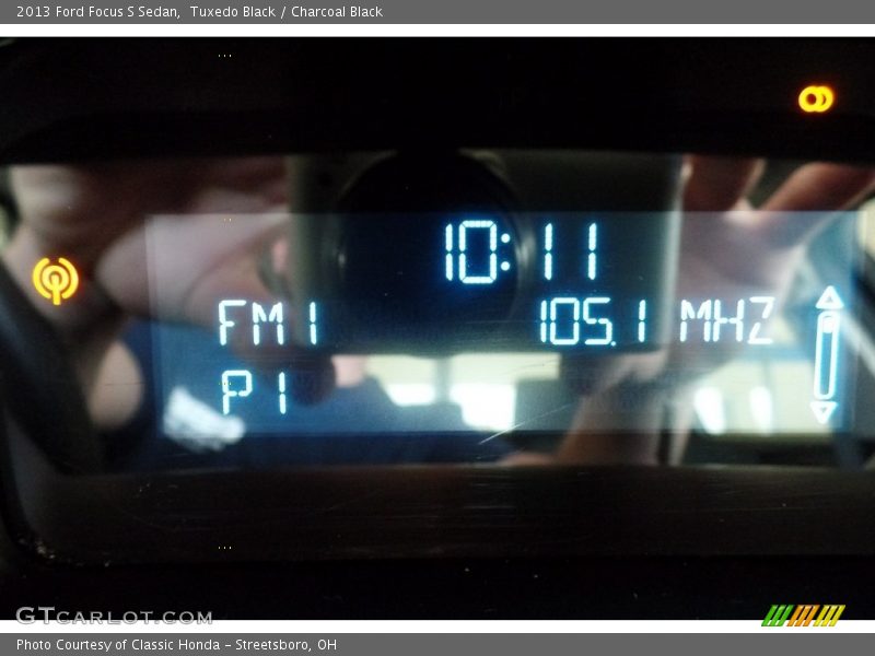 Tuxedo Black / Charcoal Black 2013 Ford Focus S Sedan