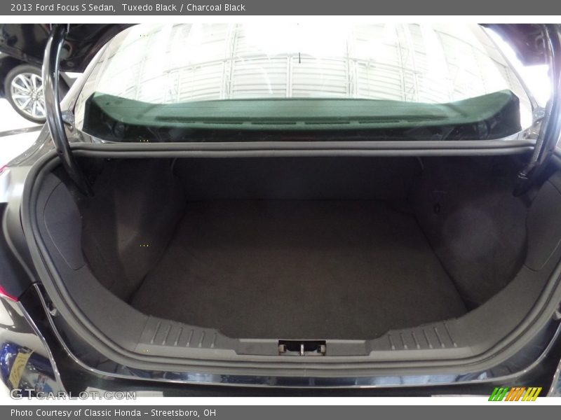 Tuxedo Black / Charcoal Black 2013 Ford Focus S Sedan