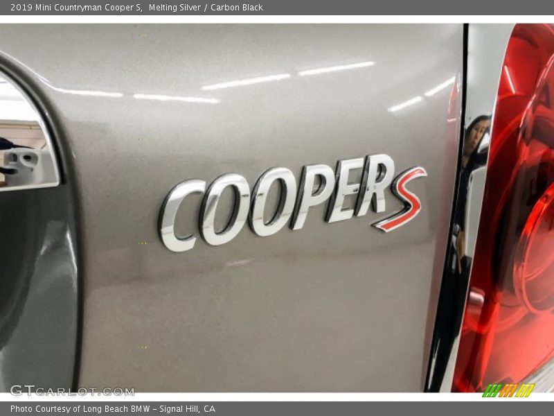 Melting Silver / Carbon Black 2019 Mini Countryman Cooper S