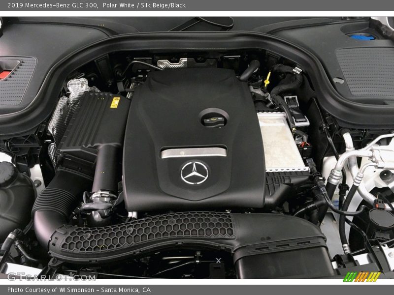 Polar White / Silk Beige/Black 2019 Mercedes-Benz GLC 300