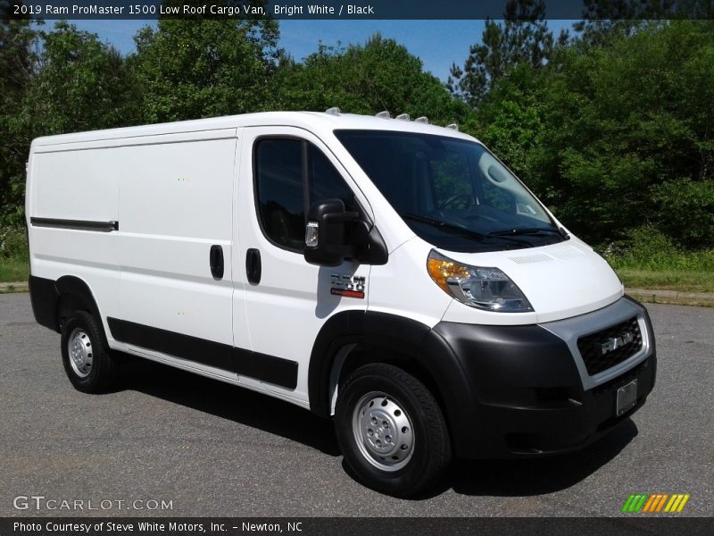 Bright White / Black 2019 Ram ProMaster 1500 Low Roof Cargo Van