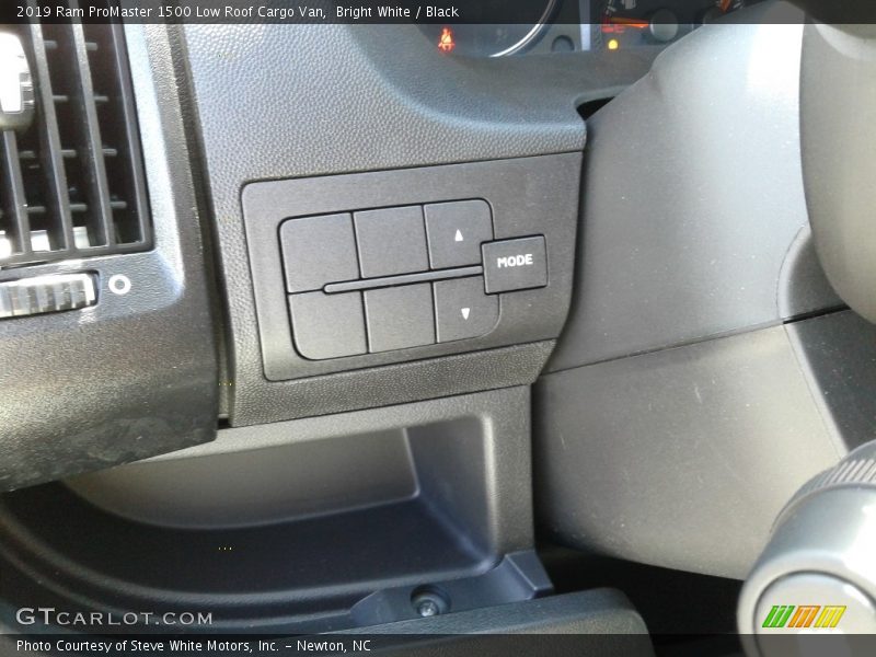 Bright White / Black 2019 Ram ProMaster 1500 Low Roof Cargo Van