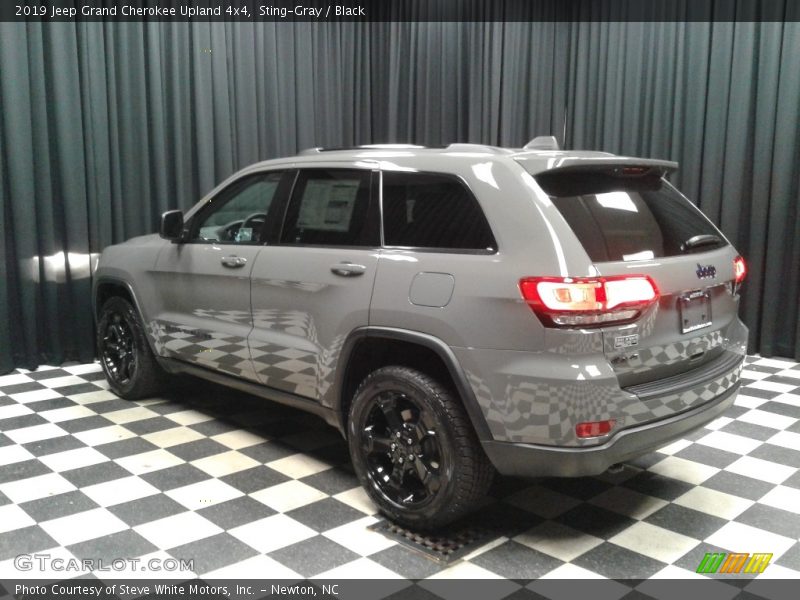 Sting-Gray / Black 2019 Jeep Grand Cherokee Upland 4x4