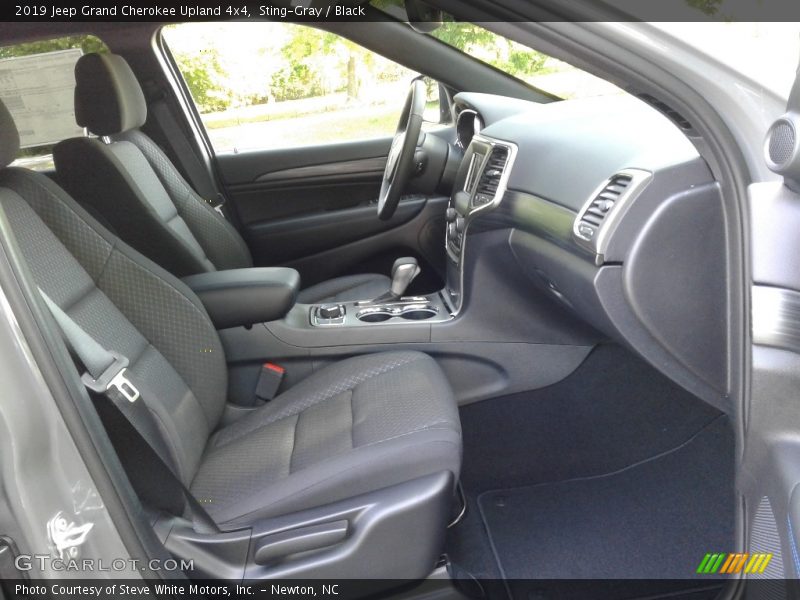 Sting-Gray / Black 2019 Jeep Grand Cherokee Upland 4x4
