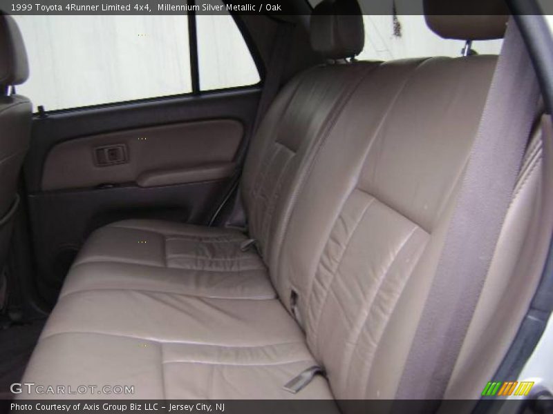 Millennium Silver Metallic / Oak 1999 Toyota 4Runner Limited 4x4