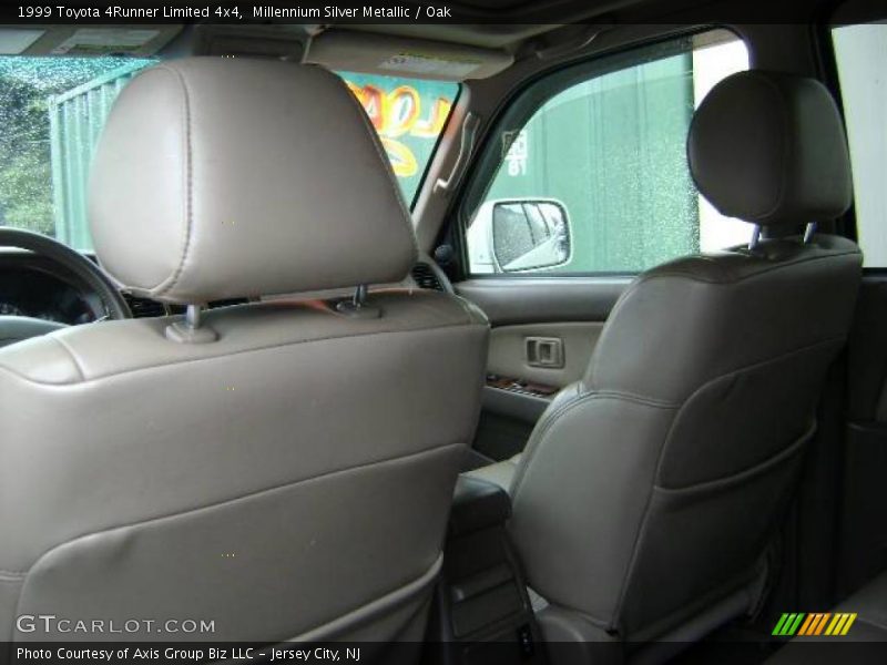 Millennium Silver Metallic / Oak 1999 Toyota 4Runner Limited 4x4