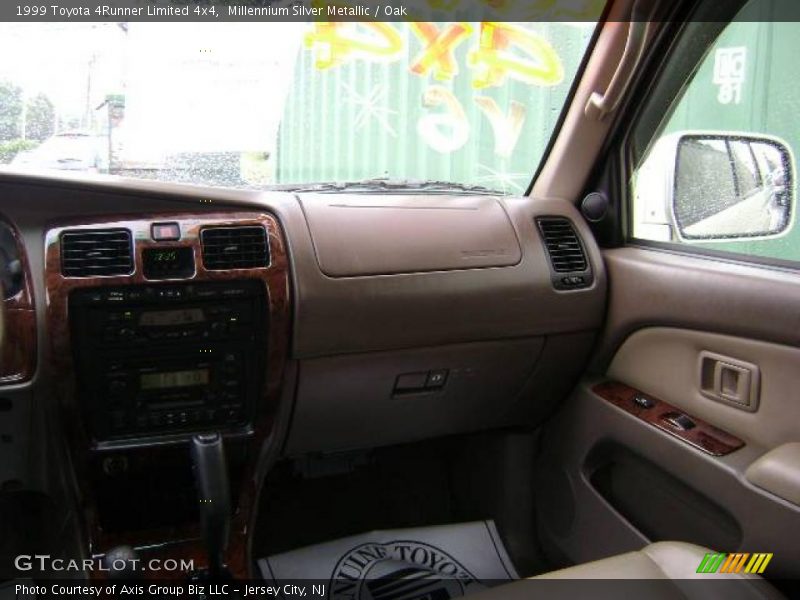 Millennium Silver Metallic / Oak 1999 Toyota 4Runner Limited 4x4